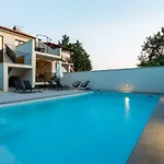 게스트하우스 Mari House 말린스카