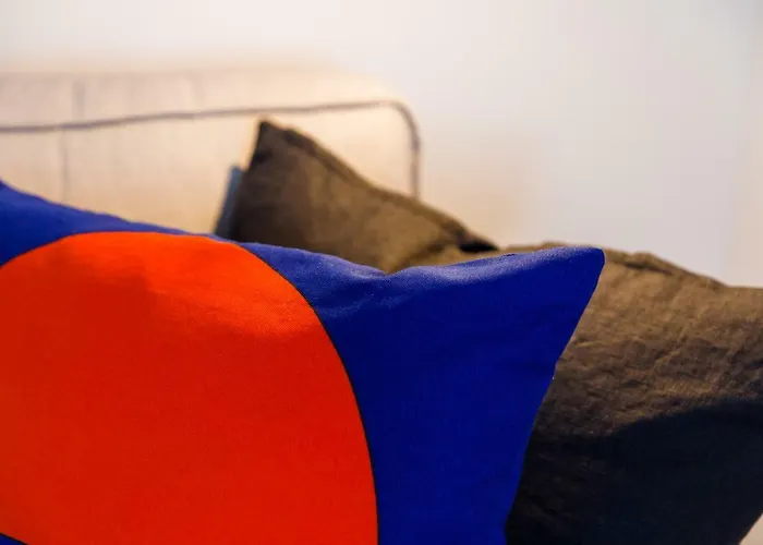 Mari House ゲストハウス 4*