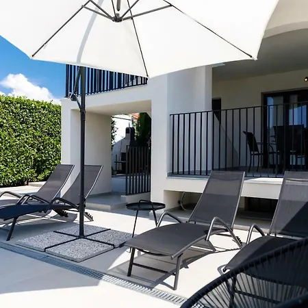 Mari House Πανσιόν 4*