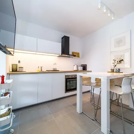 Mari House Πανσιόν 4*