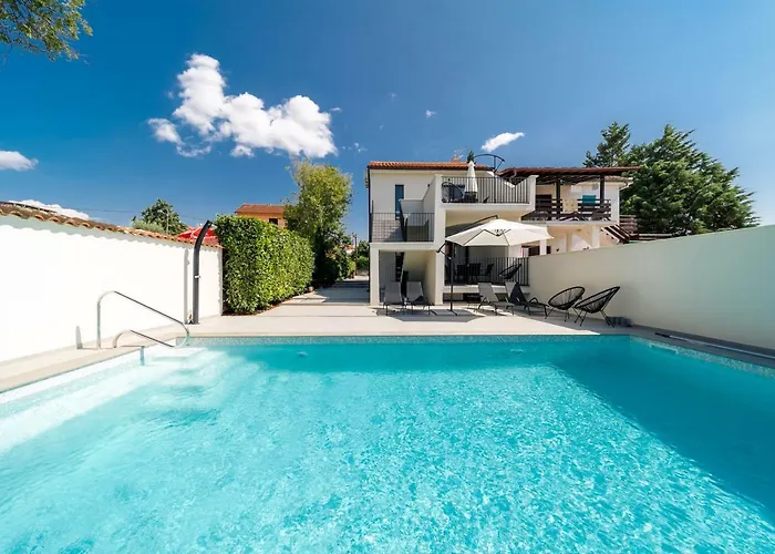 Mari House 4* Malinska