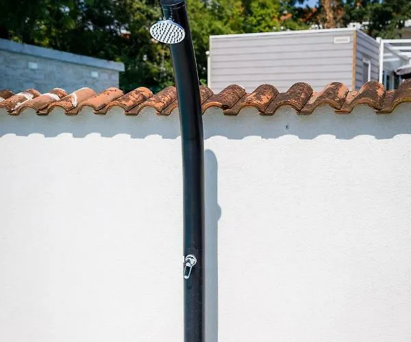 Mari House Pensión Malinska